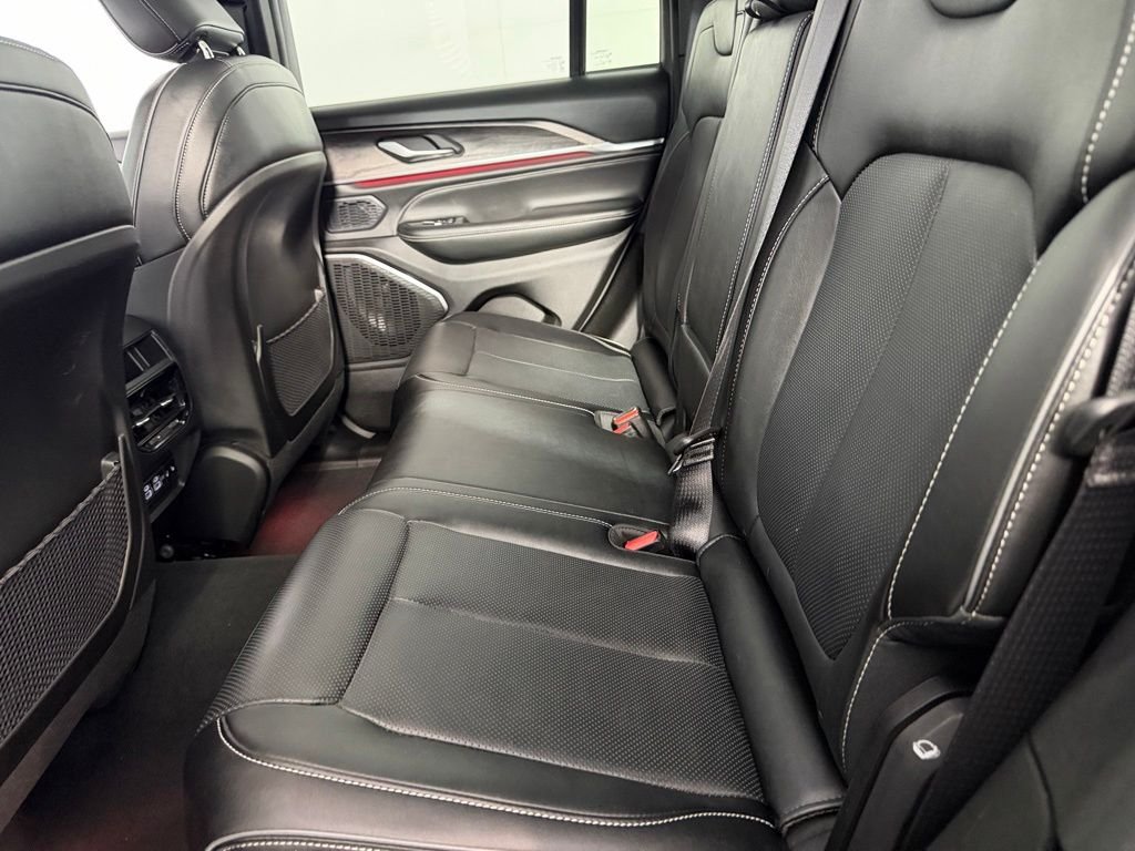 Certified Used 2024 Rocky Mountain Pearlcoat Jeep Overland image 26