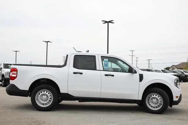 New 2026 Oxford White Ford XL image 3