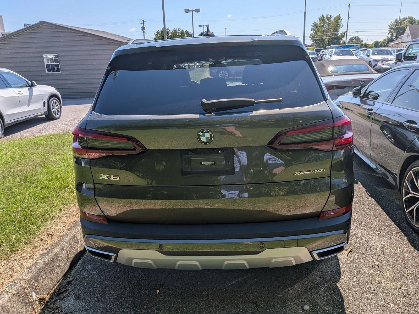 Used 2022 Manhattan Green Metallic BMW xDrive40i image 4