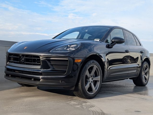 2024 Porsche Macan Base