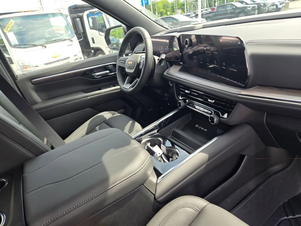 New 2026 Sterling Gray Metallic Chevrolet LT image 6