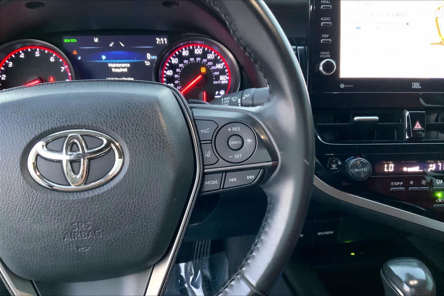 Used 2022 Wind Chill Pearl Toyota XSE image 22