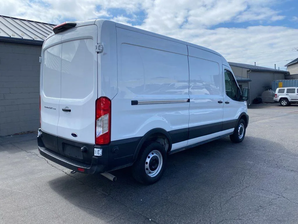 Used 2024 Oxford White Ford Base image 9