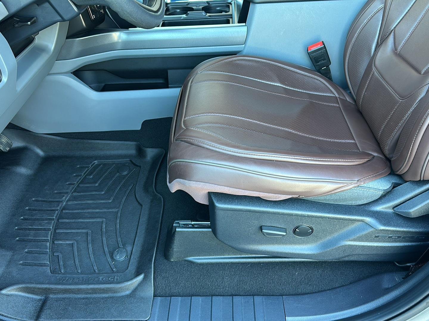 Certified Used 2024 Carbonized Gray Ford XLT image 12