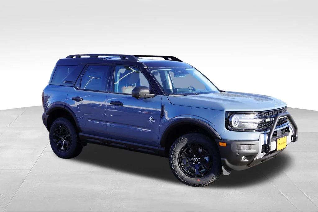 New 2026 Azure Gray Metallic Tri-Coat Ford Outer Banks image 2