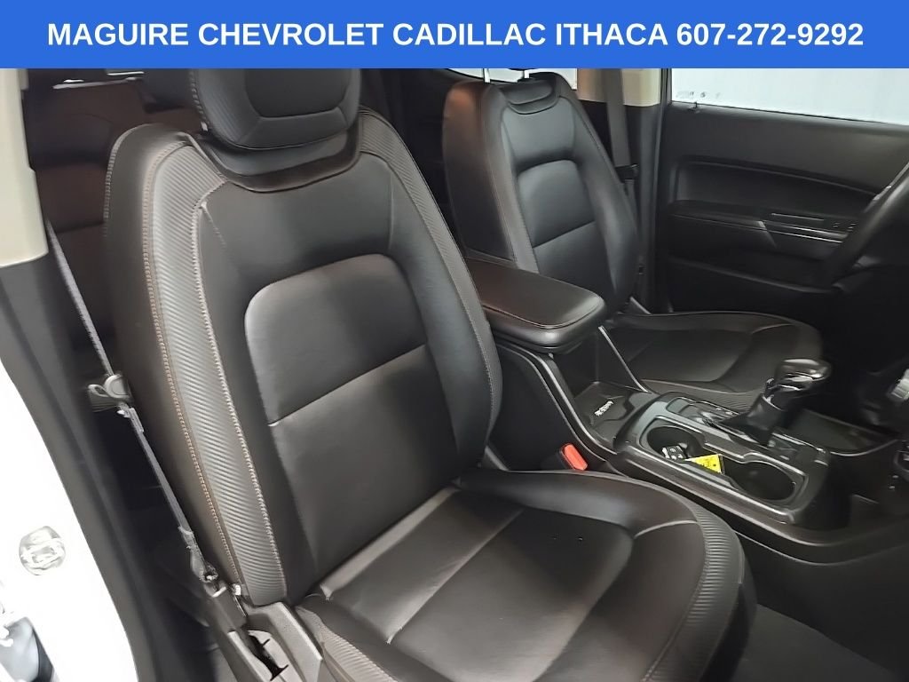 Used 2022 White GMC AT4 w/Leather image 14