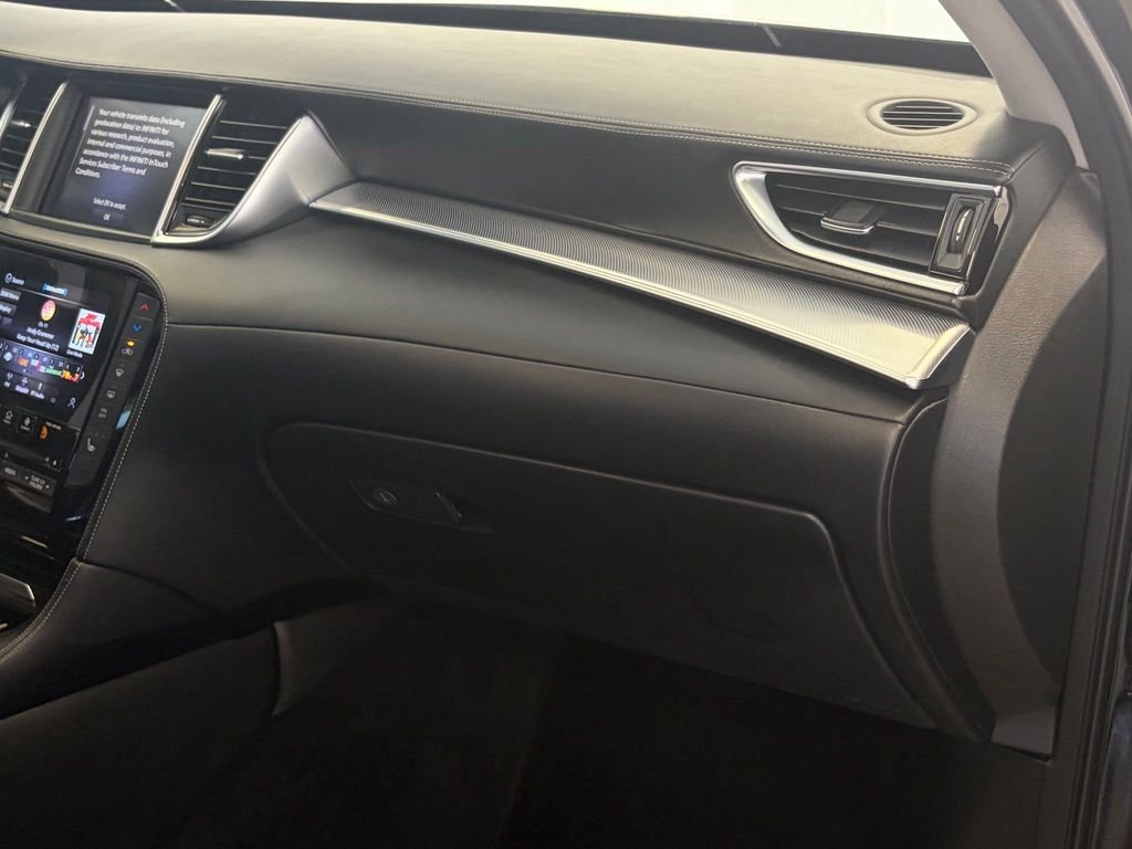 Used 2020 Black Obsidian INFINITI LUXE image 21