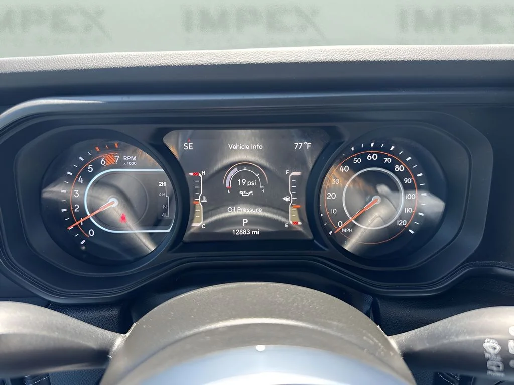 Used 2024 Gray Jeep Sahara image 22
