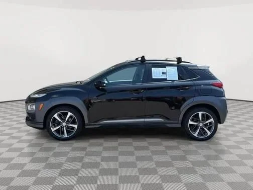 Used 2018 Ultra Black Hyundai Limited image 6