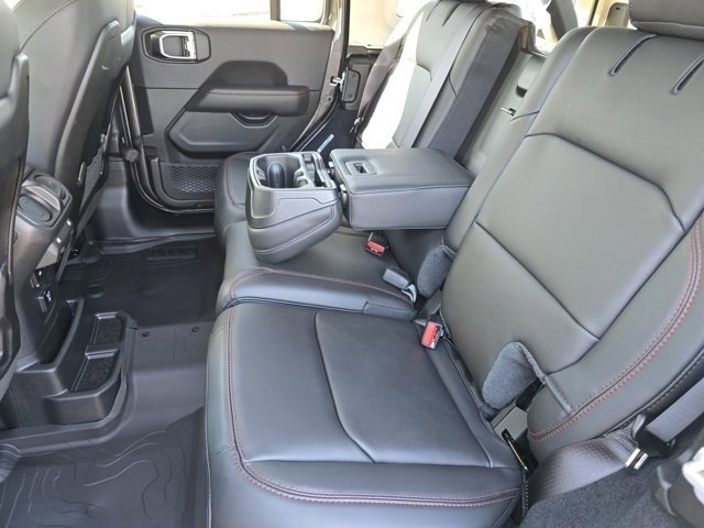 2026 Jeep Wrangler 4-Door Rubicon - Photo 40