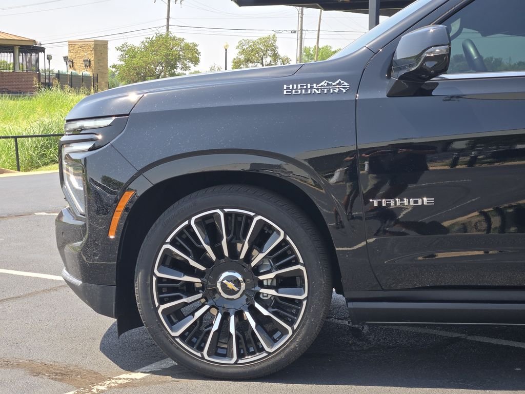 Used 2025 Black Chevrolet High Country image 8