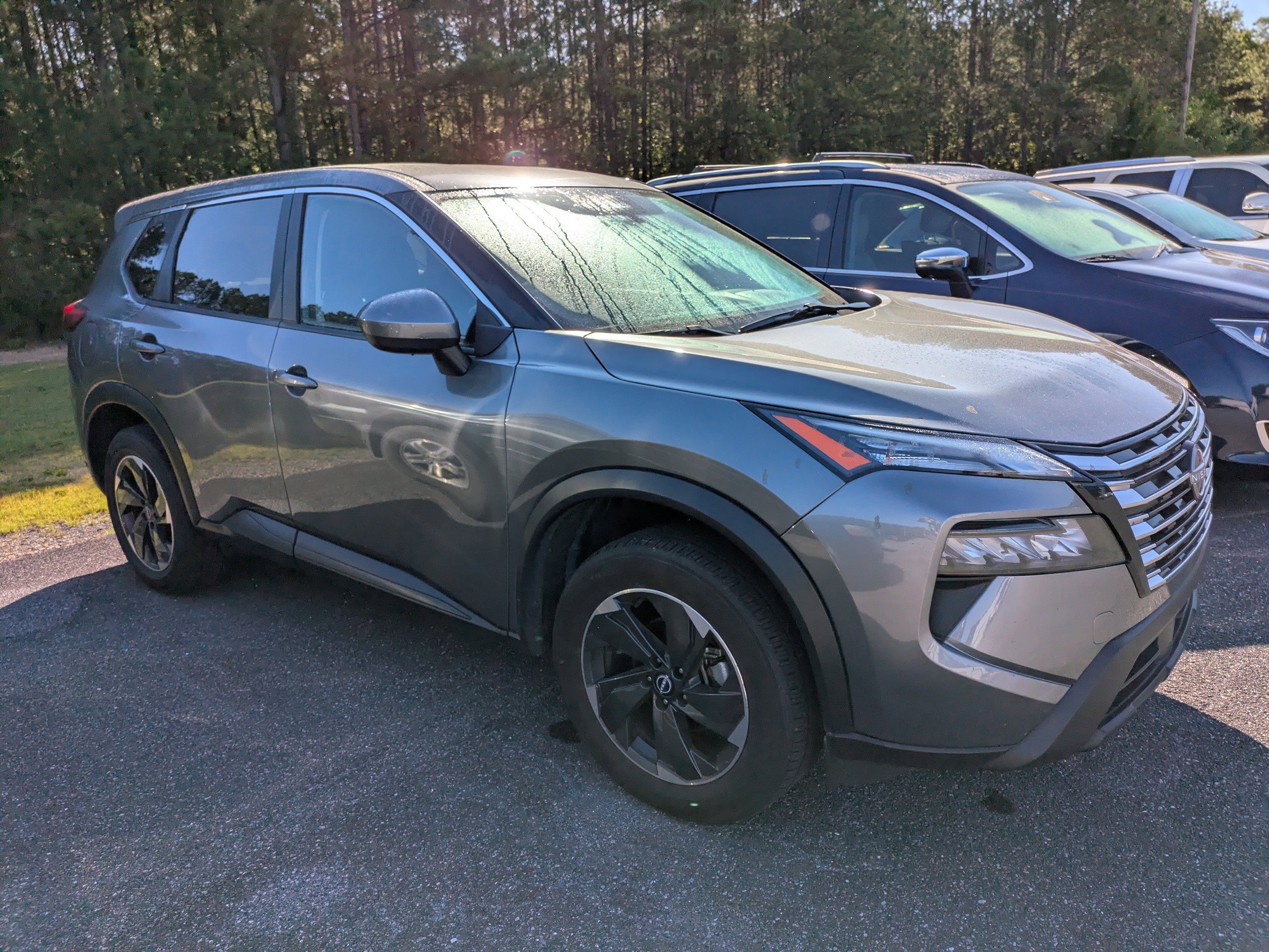 2024 Nissan Rogue SV FWD's photo