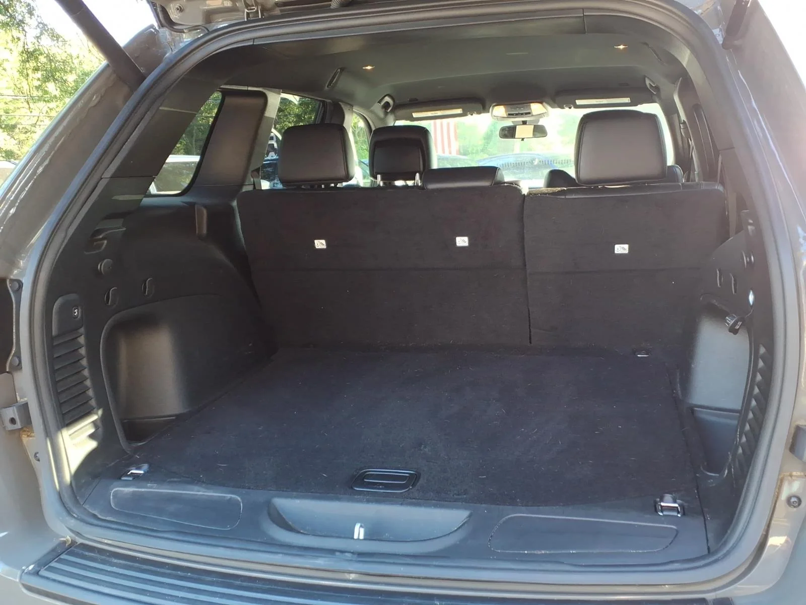 Used 2021 Granite Crystal Metallic Clear Coat Jeep Laredo X image 10