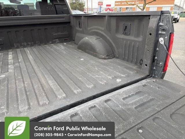 Used 2016 Gray Ford XLT image 32