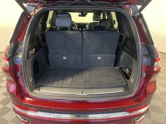 Used 2023 Red Jeep Overland image 13