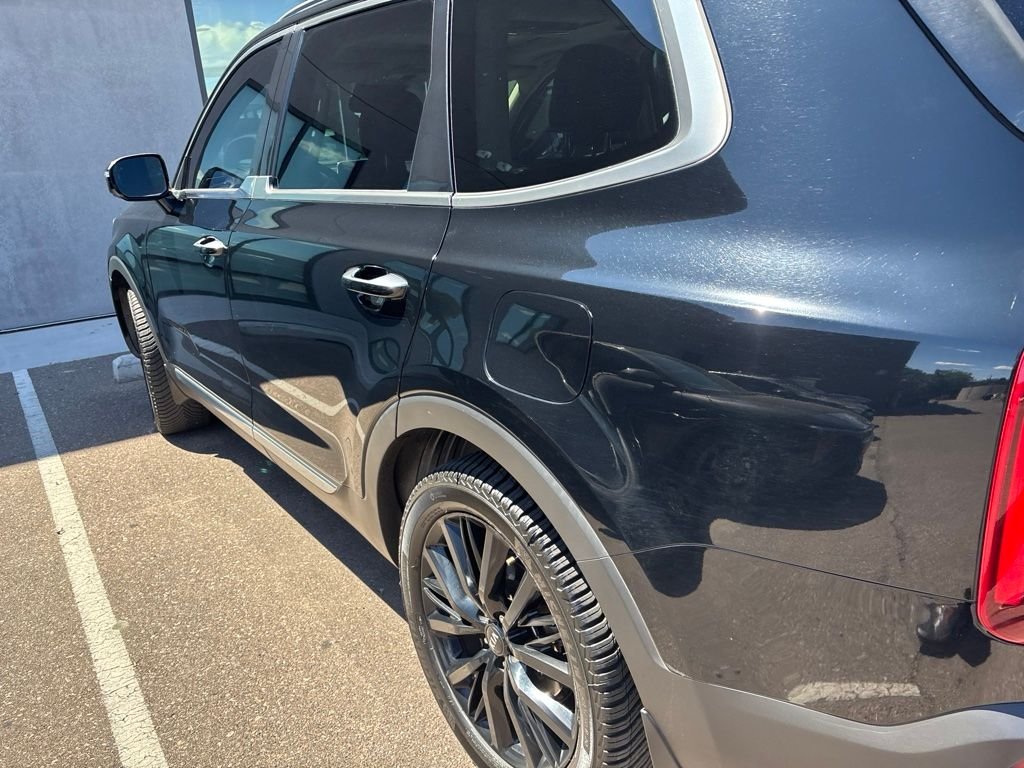 Used 2020 Black Kia SX image 16