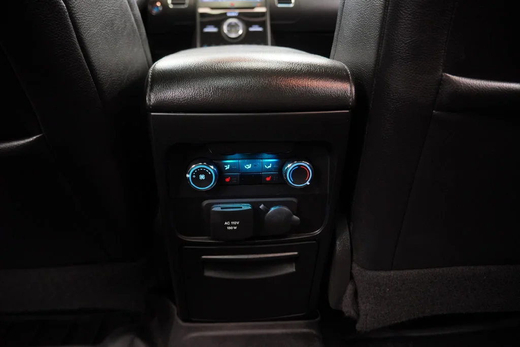 Used 2013 Gray Ford Limited image 26