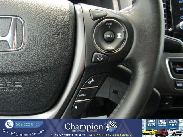 Used 2023 Black Honda RTL image 30