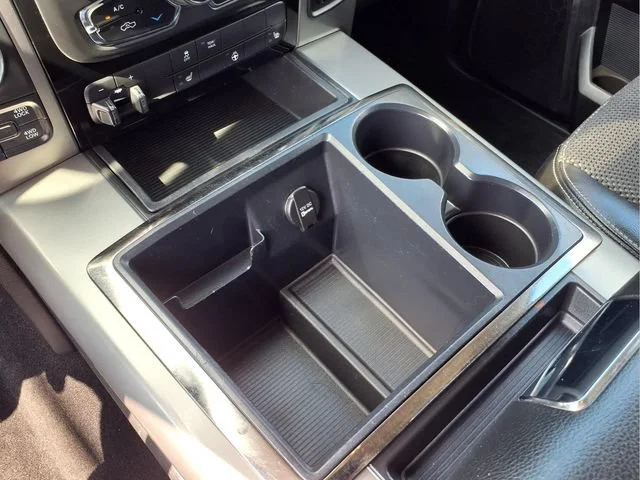 Used 2015  Ram Sport image 12