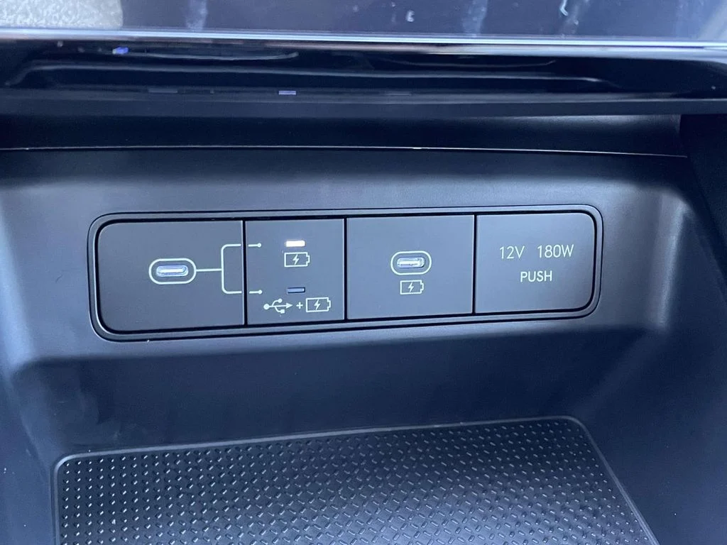 New 2026 Black Hyundai SEL image 26