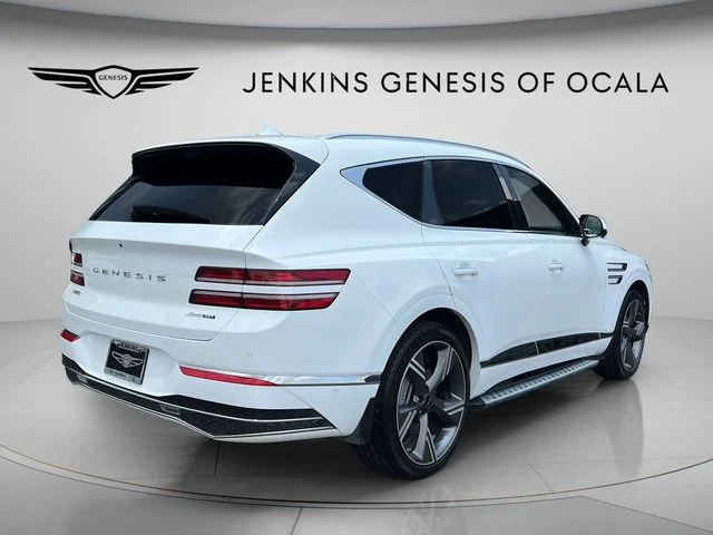 Used 2025 White Genesis 3.5T Prestige image 3