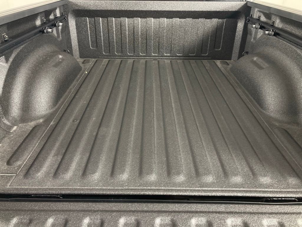 New 2026 Diamond Black Crystal Pearl-Coat Exterior Paint RAM Big Horn/Lone Star image 24