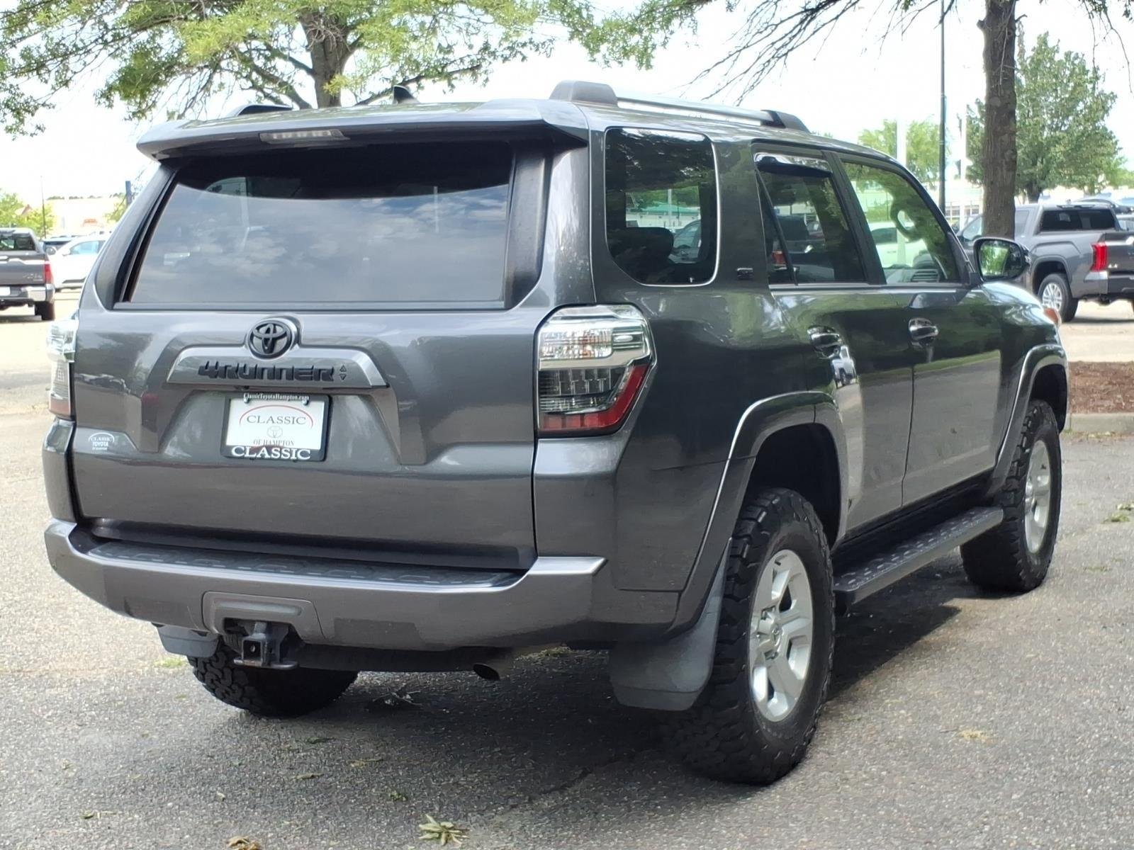 Used 2021 Magnetic Gray Metallic Toyota SR5 Premium image 10