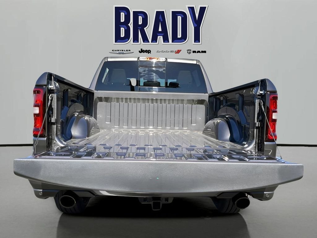 New 2026 Granite Crystal Metallic Clear-Coat Exterior Paint RAM Laramie image 10