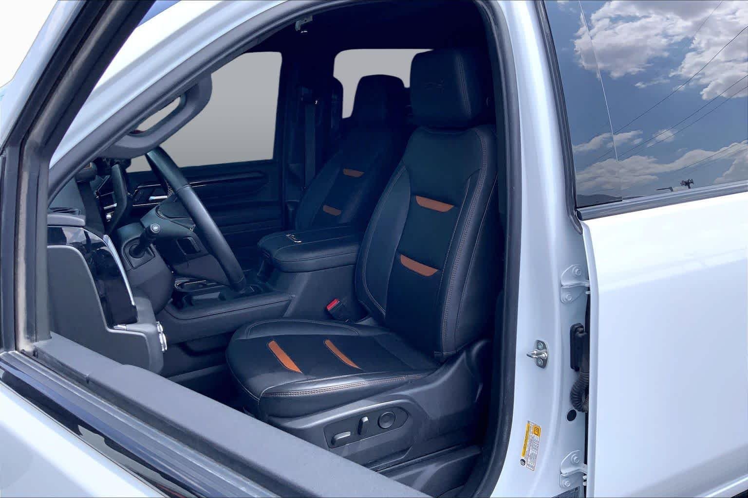 Used 2024 Summit White GMC AT4 image 8