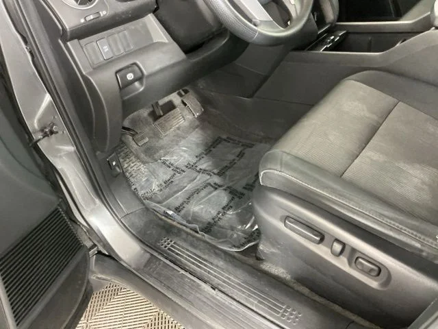 Used 2011  Honda EX image 14