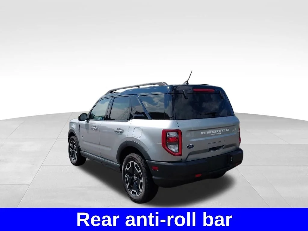 Used 2023 Silver Metallic Ford Outer Banks image 16