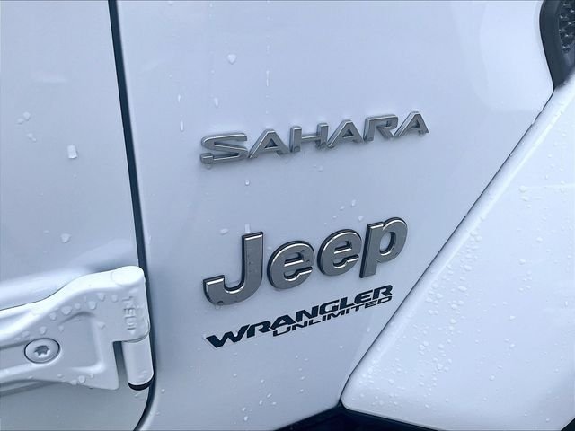 Used 2021 Bright White Clearcoat Jeep Unlimited Sahara image 8