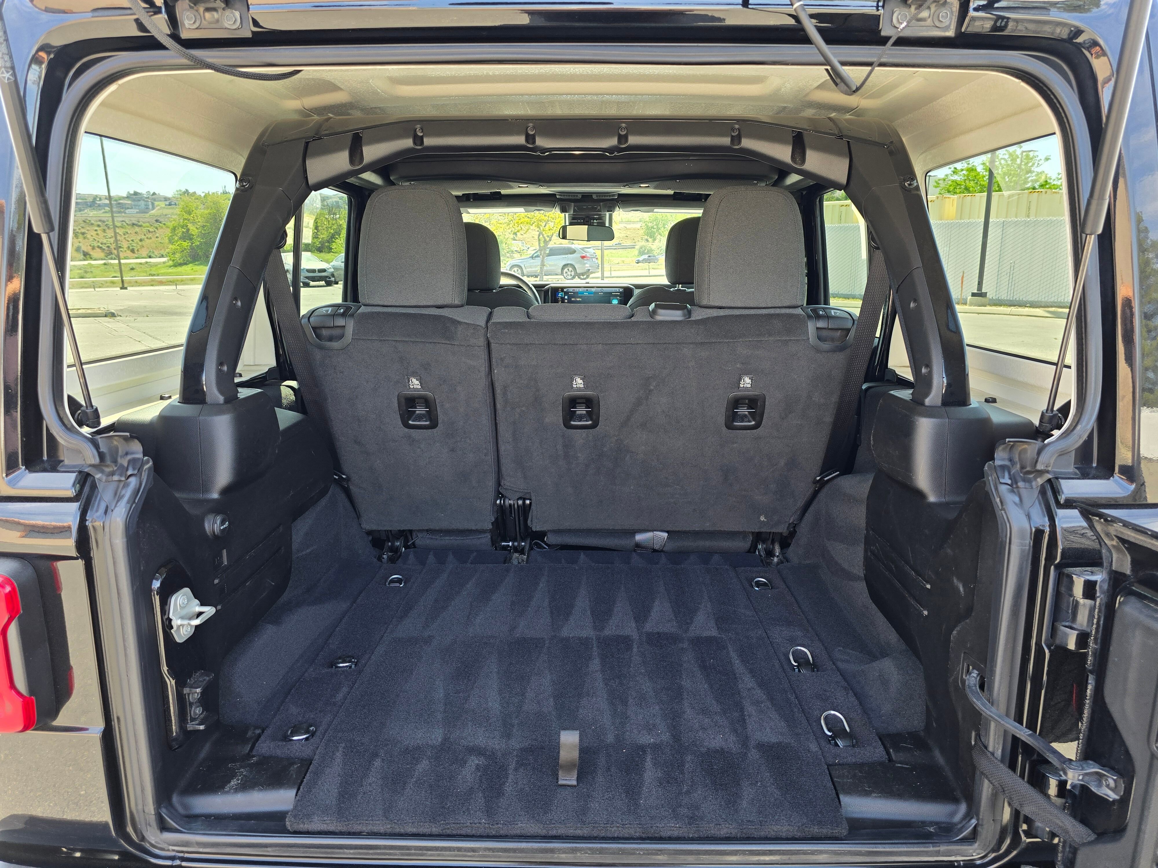 Used 2024 Black Clearcoat Jeep Sahara image 60