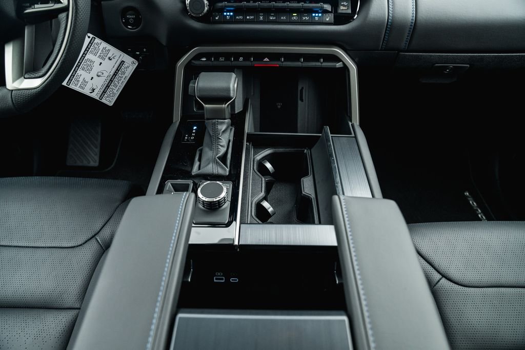 New 2026 Midnight Black Metallic Toyota Platinum image 24