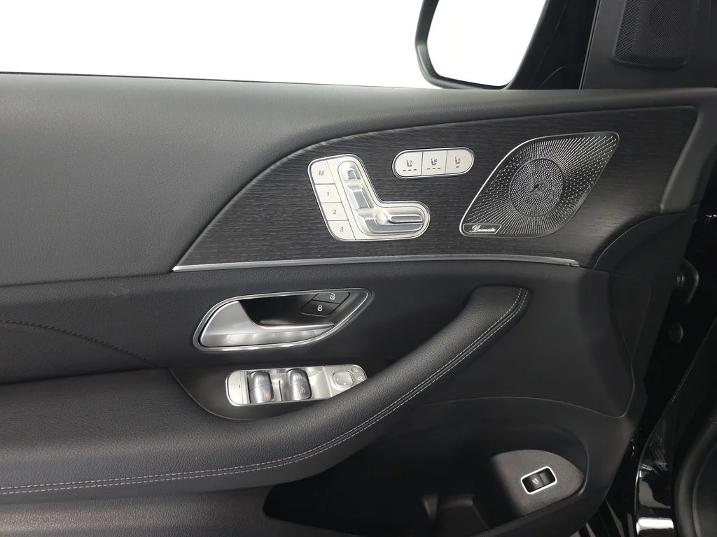 Used 2026 Black Mercedes-Benz GLE 350 image 6