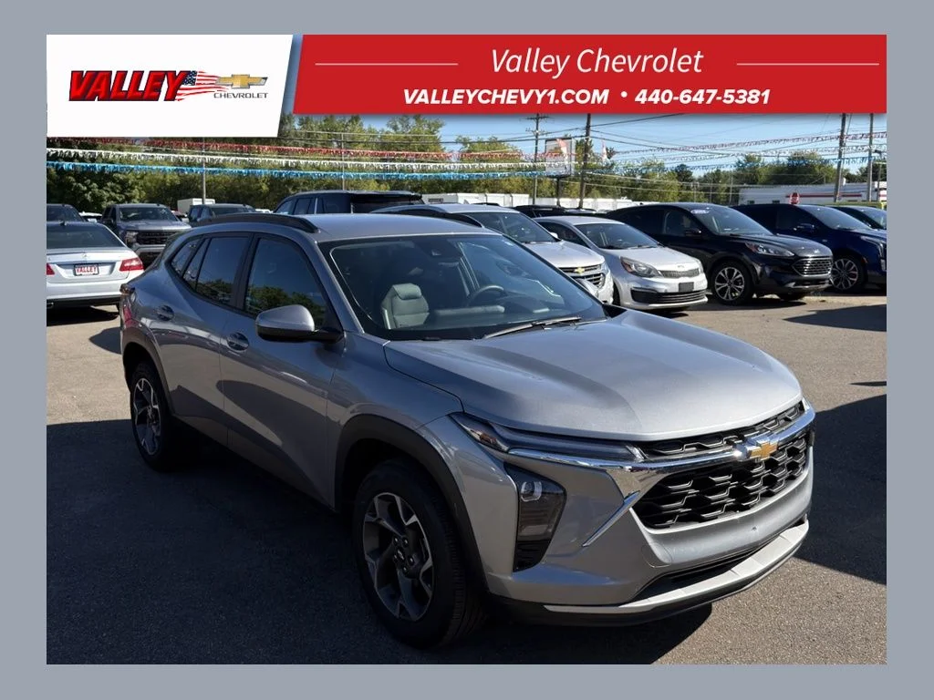 Used 2025 Gray Chevrolet LT image 1