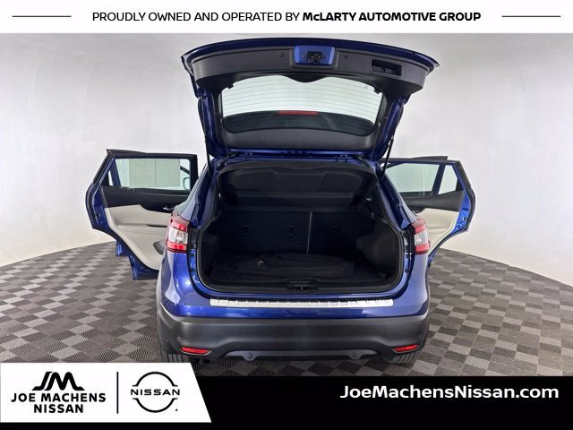 Used 2022 Blue Nissan SV image 20