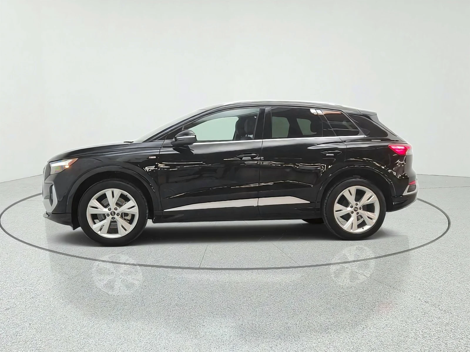 Used 2023 Mythos Black Metallic Audi Premium Plus image 8