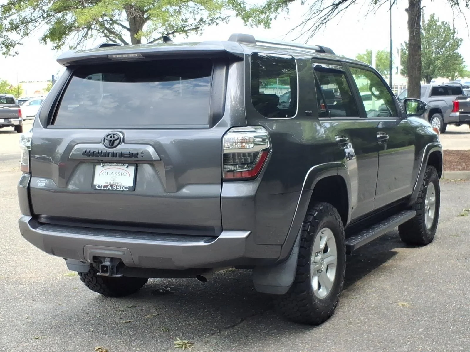 Used 2021 Magnetic Gray Metallic Toyota SR5 Premium image 10