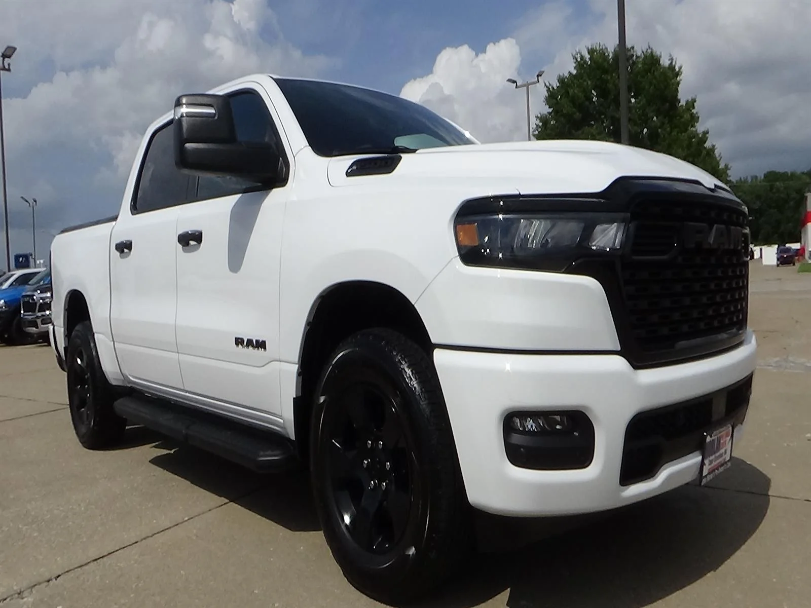 Certified Used 2025 Bright White Clear Coat (pw7) RAM Tradesman image 4