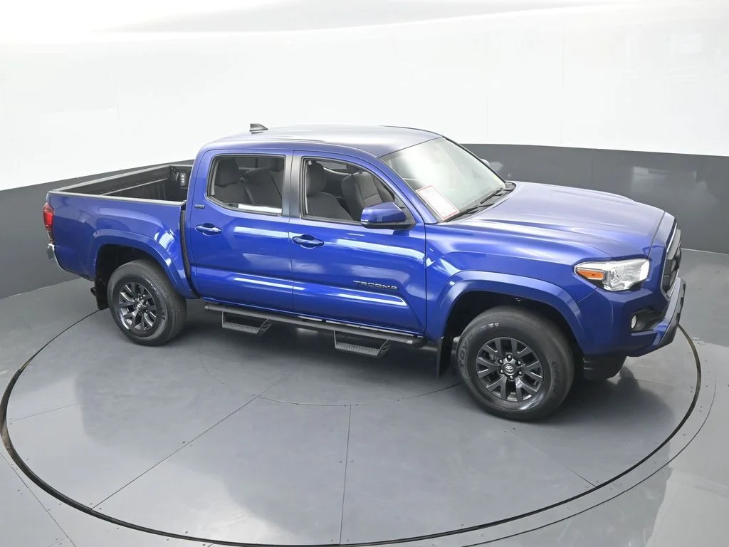 Used 2022 Blue Toyota SR5 image 48
