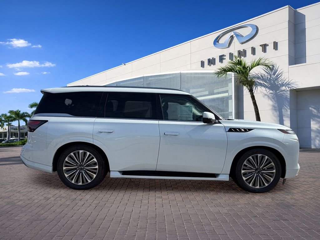 New 2027 RADIANT WHITE INFINITI Luxe 2WD image 8