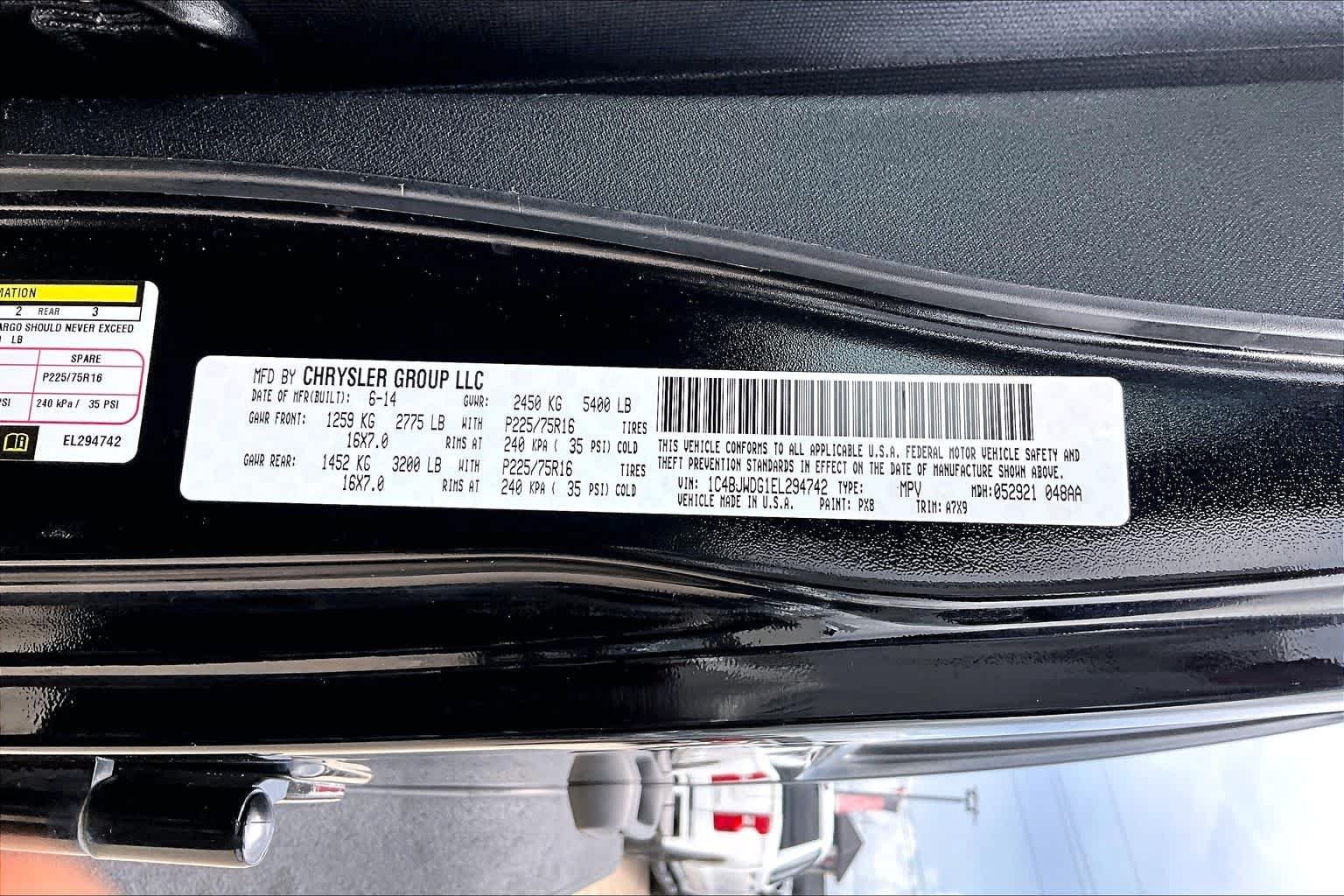Used 2014 Black Clearcoat Jeep Sport image 34