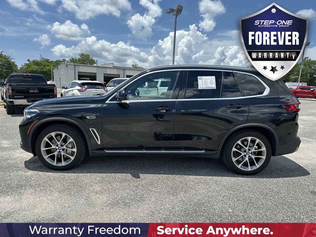 Used 2023 Black BMW xDrive45e image 4