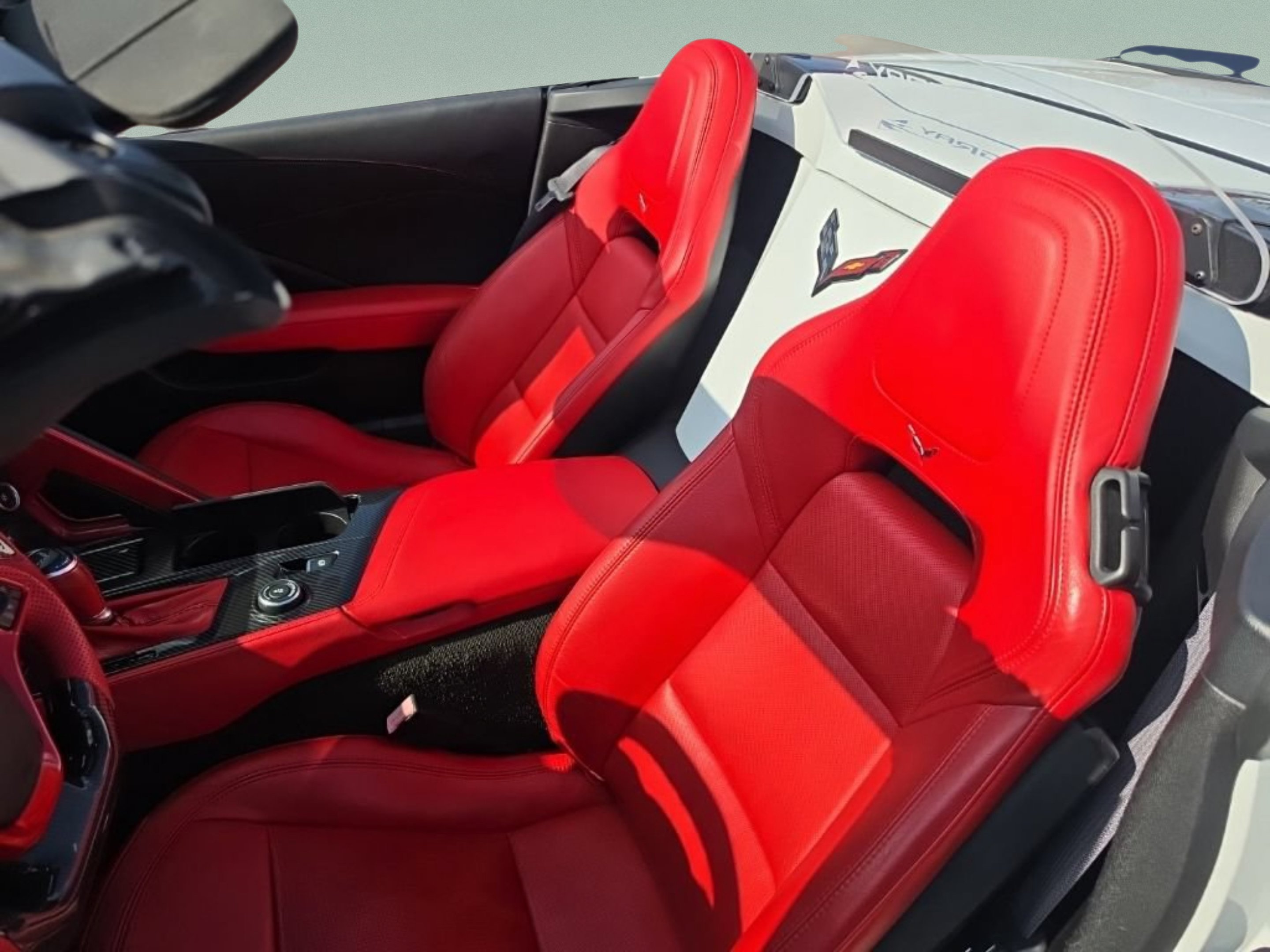 2016 Chevrolet Corvette 2LT - Photo 17