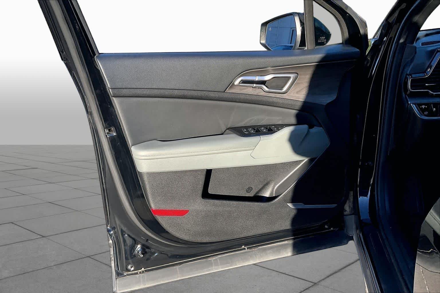 Used 2023 Ebony Black Kia X-Line image 21