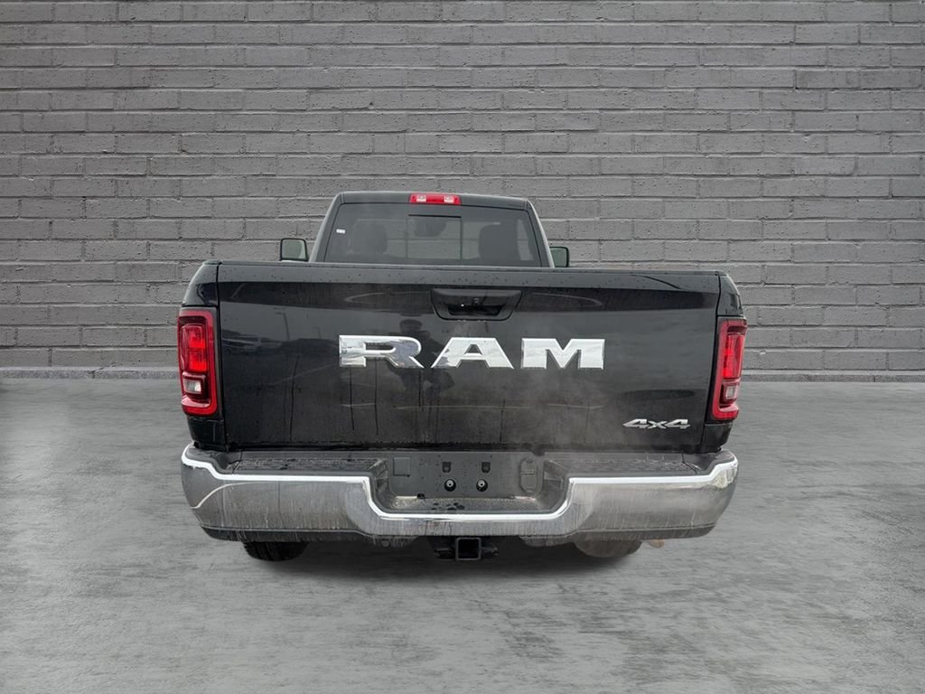 New 2026 Diamond Black Crystal Pearl-Coat Exterior Paint RAM Tradesman image 6