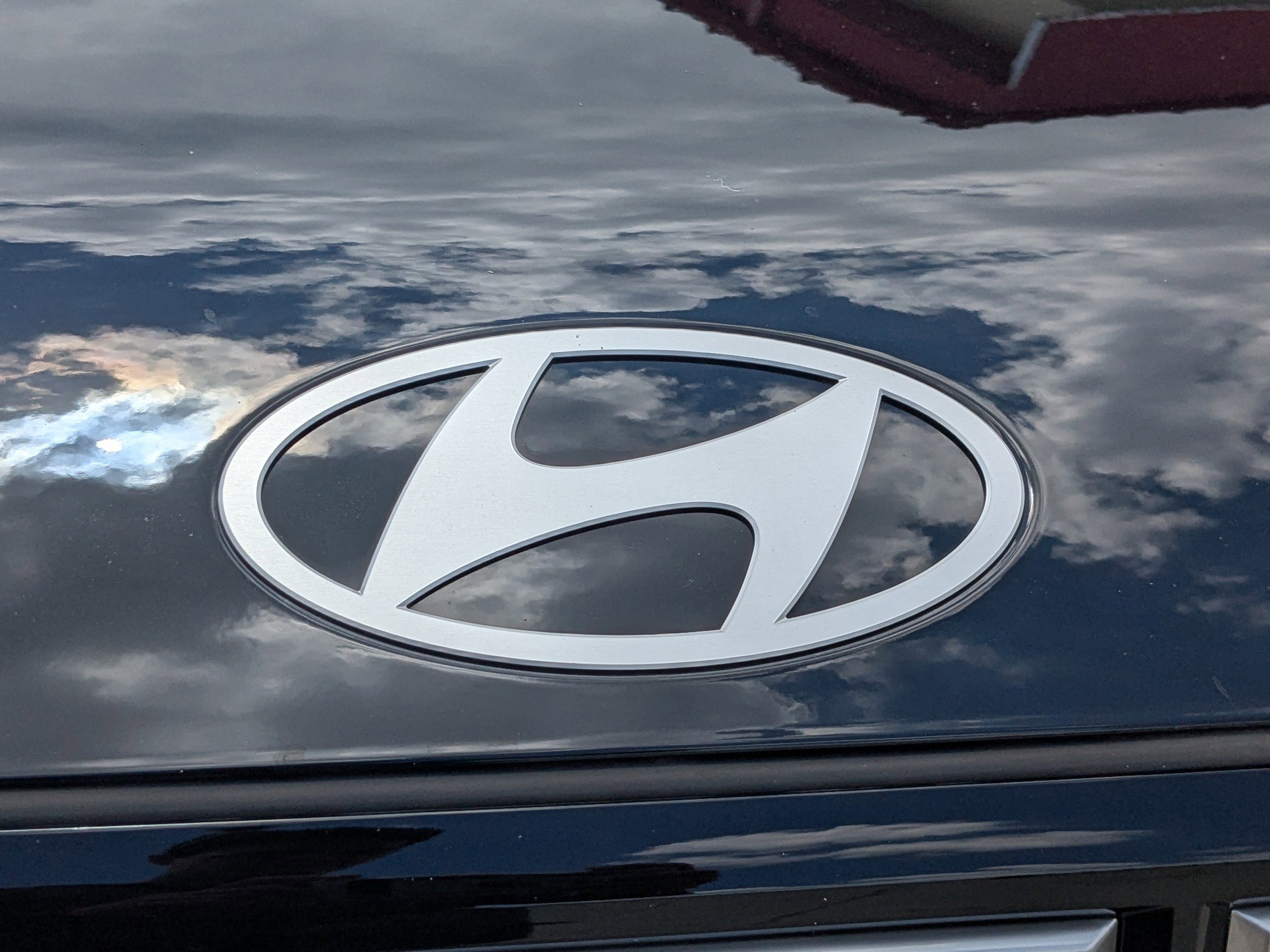 New 2026 Phantom Black Hyundai SE image 13