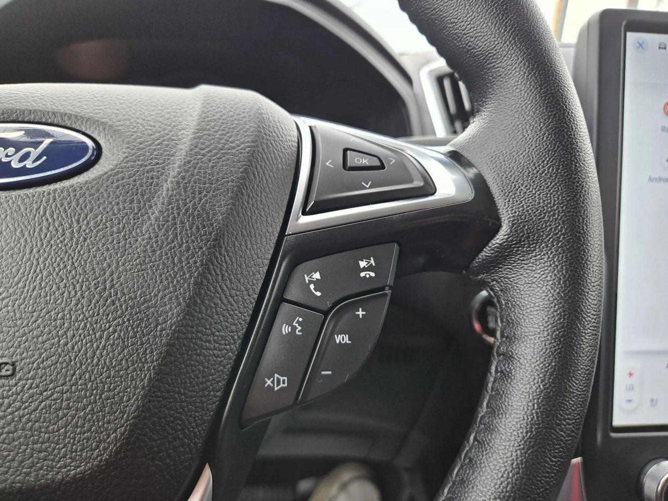Used 2023 Agate Black Ford Titanium image 20