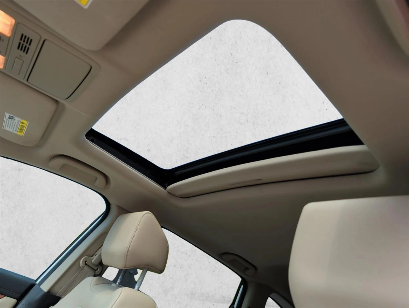 Used 2018 White Honda EX-L image 12